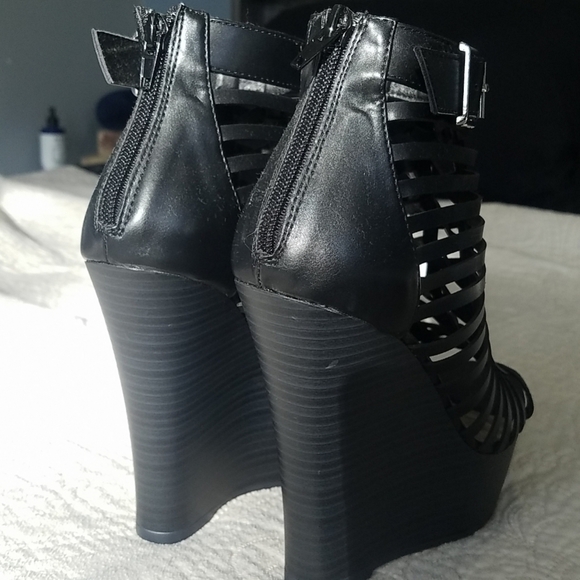 6 Inch Black Wedge - Picture 6 of 8